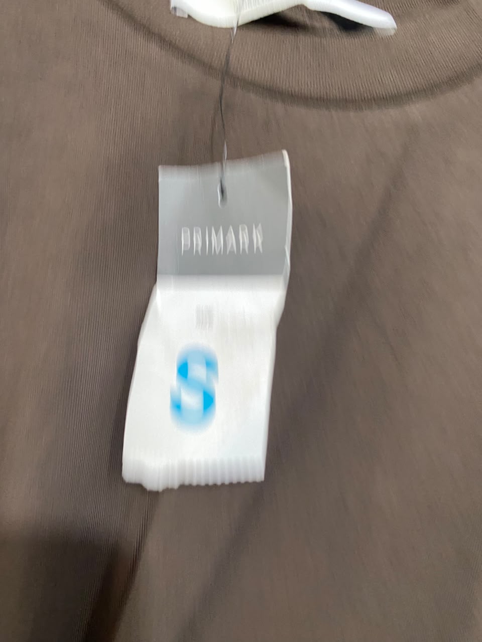 PRIMARK |S| BUST 17| A24| BROWN OVERSIZED T-SHIRT WITH GOLD-TONE WAIST RING ACCENT