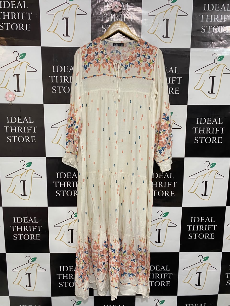 SAYGI |L| BUST 19| A24| CREAM AND CORAL FLORAL BOHEMIAN TIERED MAXI DRESS