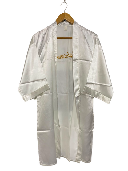 |M| BUST 21| A25| WHITE SATIN BRIDESMAID ROBE KIMONO SLEEVE LOUNGEWEAR
