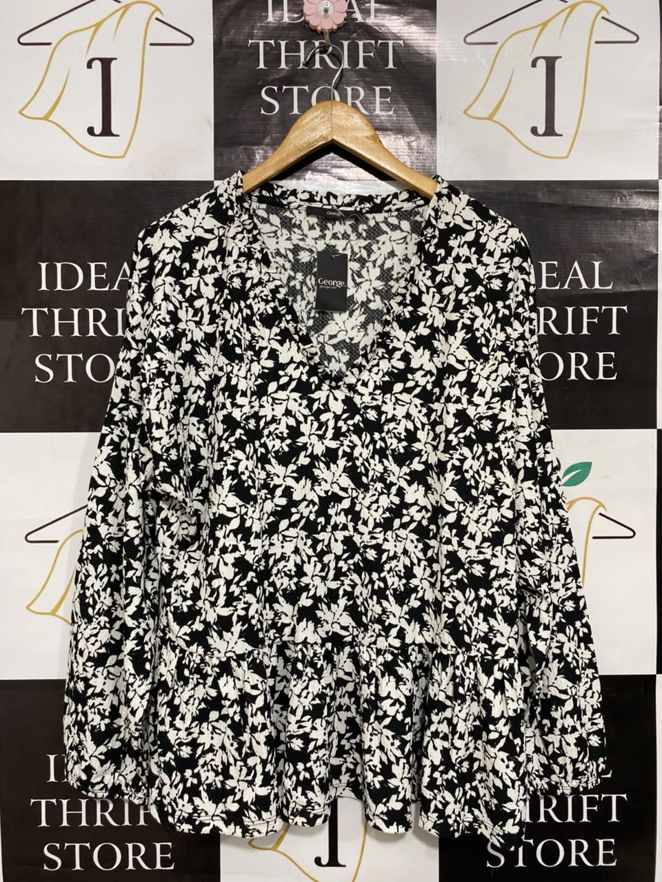 GEORGE |L| BUST 23| A26| BLACK AND WHITE FLORAL V-NECK PEPLUM LONG SLEEVE BLOUSE