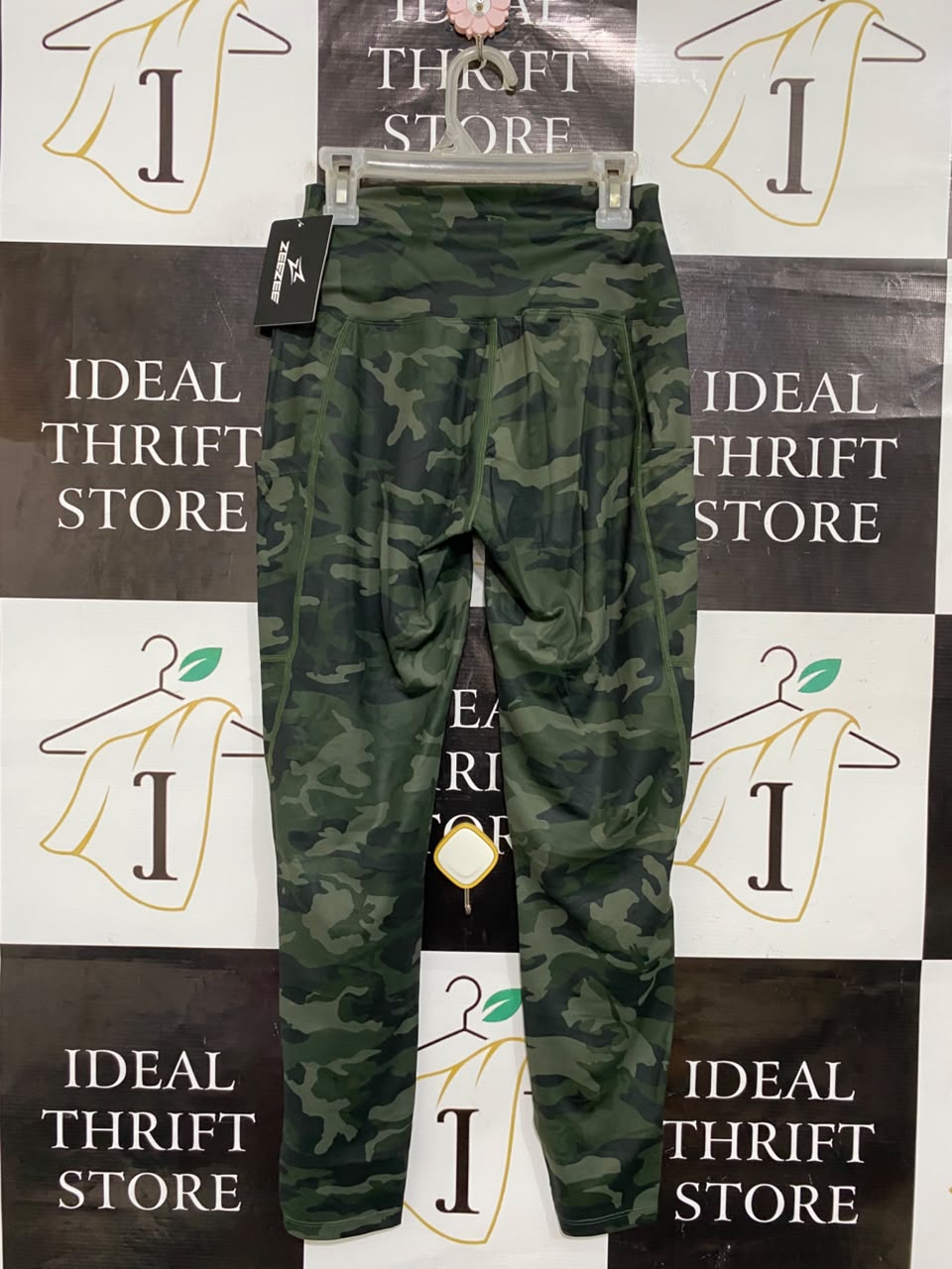 ZEE ZEE |XS| WAIST 22| A25| GREEN CAMOUFLAGE HIGH-WAIST ATHLETIC ACTIVEWEAR LEGGINGS WITH POCKETS