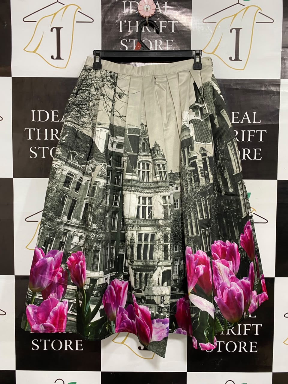 CHIWISH |L| WAIST 28| A25| AMSTERDAM ARCHITECTURE AND PINK TULIPS PLEATED MIDI SKIRT