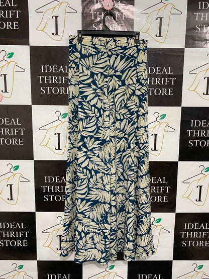 SHEIN |L| WAIST 30| A25| NAVY BLUE AND WHITE TROPICAL LEAF PRINT WIDE LEG PALAZZO PANTS