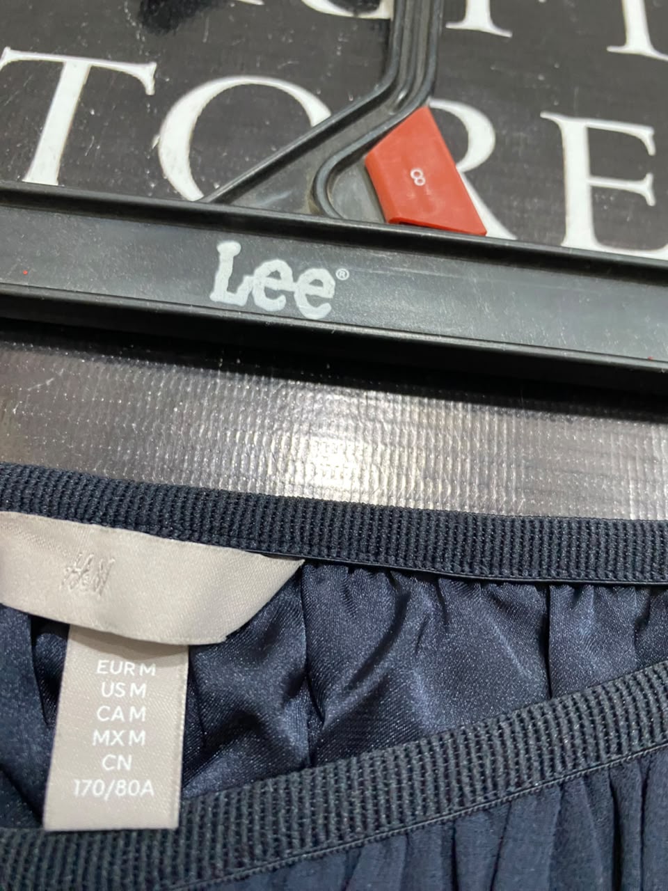 H&M |M| WAIST 25| A25| NAVY BLUE ELASTICATED WAIST PLEATED MAXI SKIRT