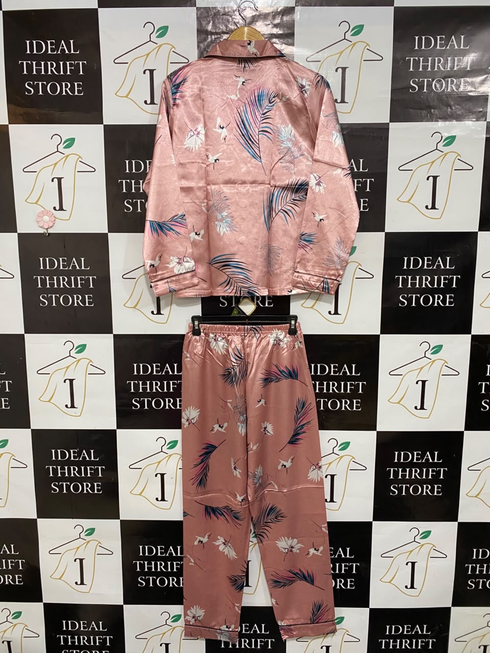|M| A25| ROSE PINK TROPICAL PALM AND CRANE PRINT SATIN PAJAMA LOUNGEWEAR SET
