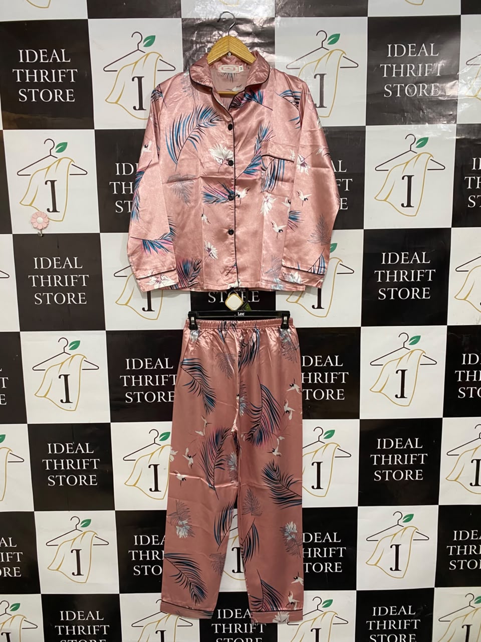 |M| A25| ROSE PINK TROPICAL PALM AND CRANE PRINT SATIN PAJAMA LOUNGEWEAR SET
