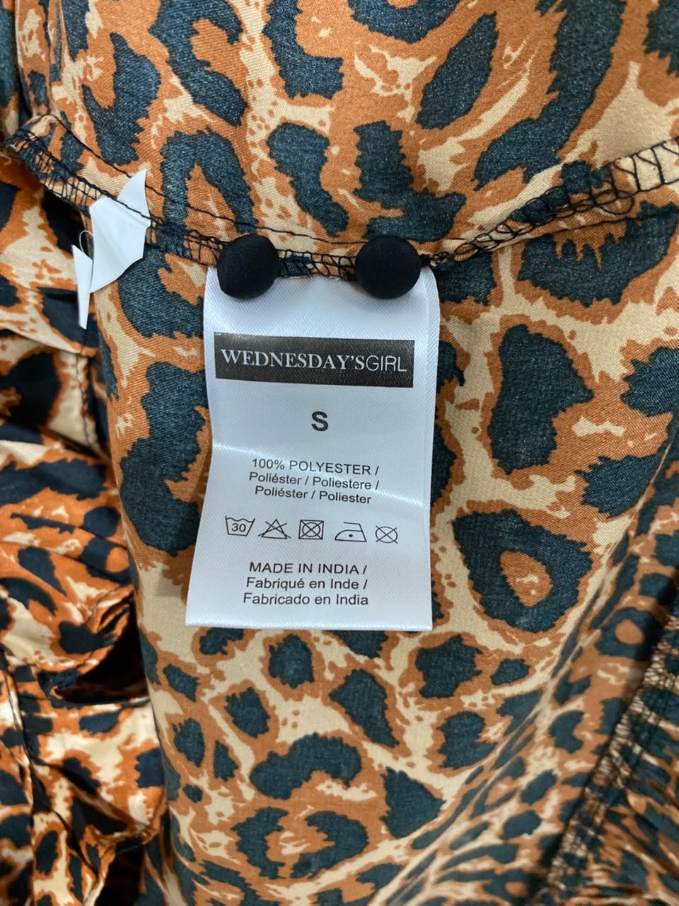 WEDNESDAYS GIRL |S| BUST 19| A25| LEOPARD ANIMAL PRINT RUFFLED NECKLINE LONG SLEEVE MIDI DRESS