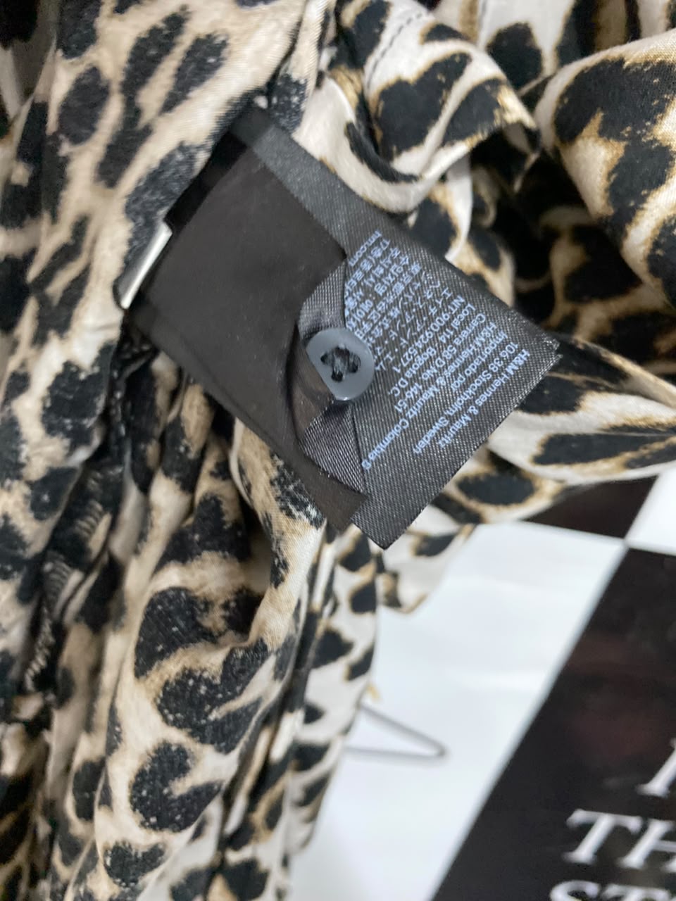 H&M |L| BUST 25| A25| LEOPARD ANIMAL PRINT BUTTON-DOWN SHIRT MIDI DRESS