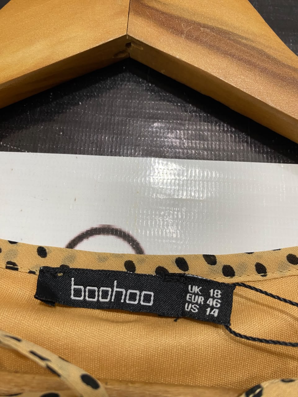 BOOHOO |M| BUST 23| A25| MUSTARD YELLOW SPOTTY TIE-NECK TIERED MIDI DRESS