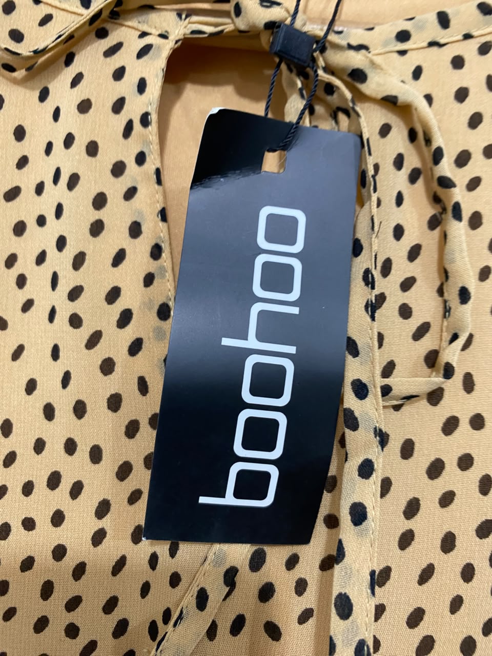 BOOHOO |M| BUST 23| A25| MUSTARD YELLOW SPOTTY TIE-NECK TIERED MIDI DRESS