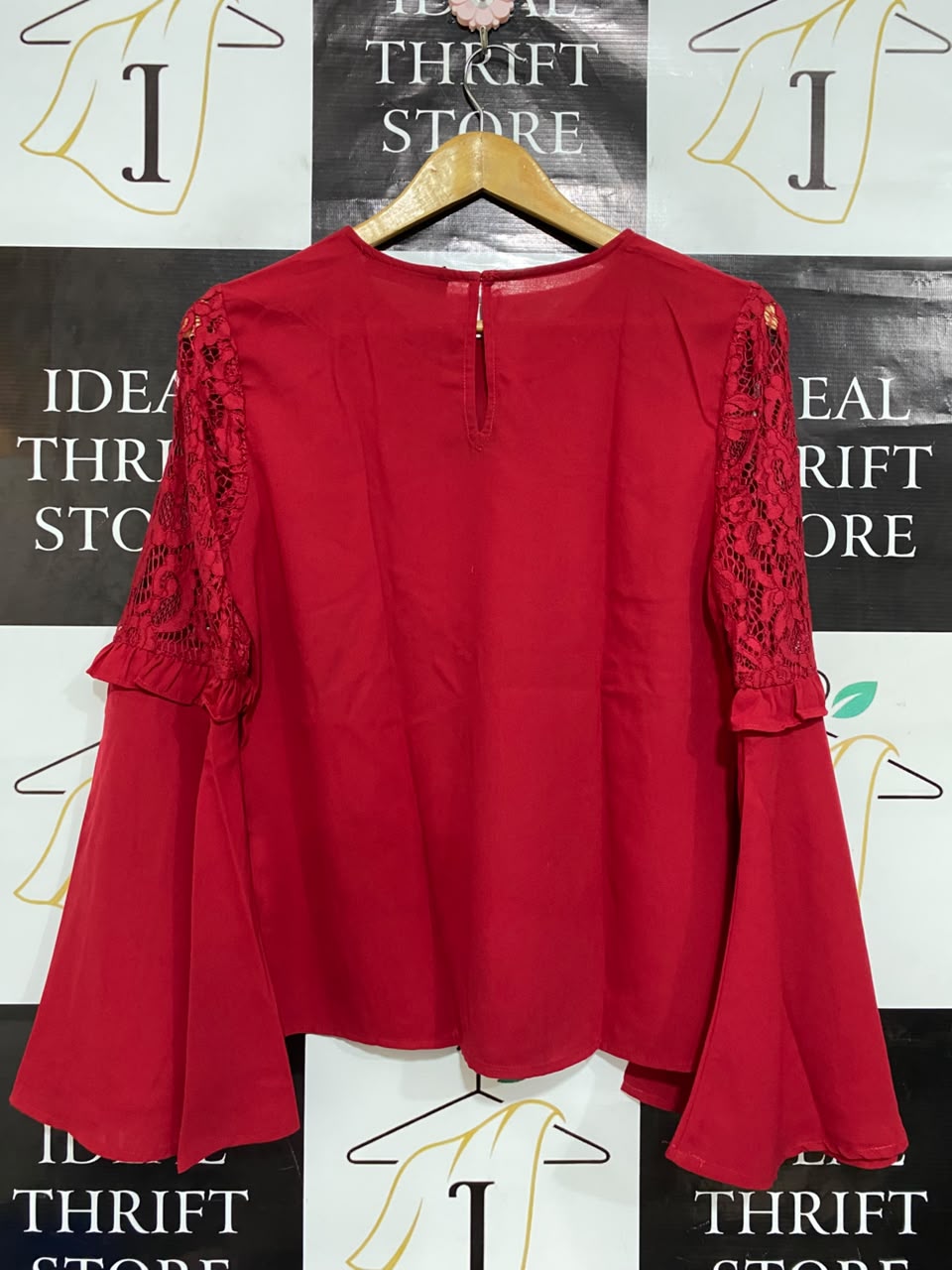 M&S |M| BUST 19| A25| VIBRANT RED LACE-DETAIL BELL SLEEVE BLOUSE