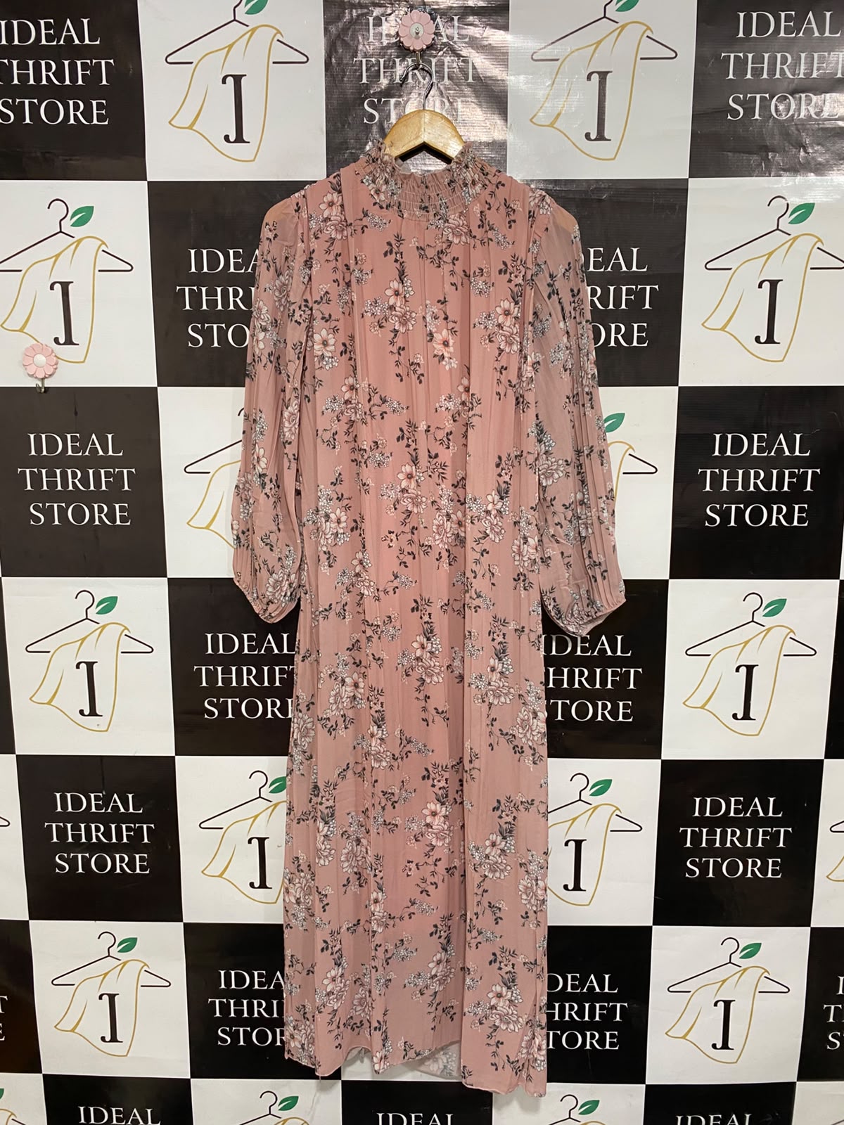 |L| BUST 21| A26| DUSTY PINK FLORAL PRINT SMOCKED HIGH-NECK LONG SLEEVE MIDI DRESS