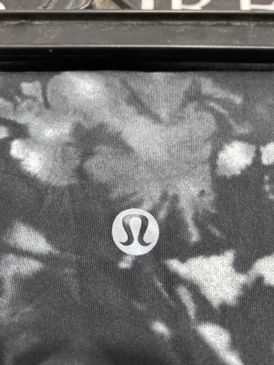 LULULEMON |S| WAIST 24| WOMEN'S HIGH-WAISTED TIE-DYE / FLORAL MARBLE PRINT LEGGINGS