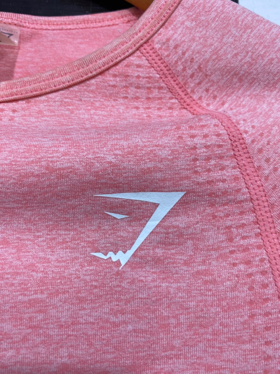 GYMSHARK |S| BUST 14| PINK MARL ATHLETIC WORKOUT SHIRT WITH THUMBHOLES