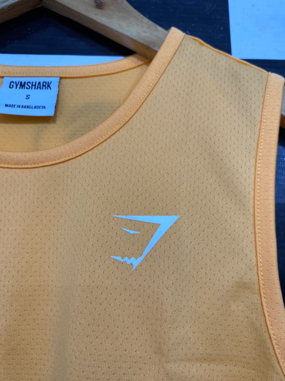 GYMSHARK |S| BUST 17| BRIGHT ORANGE ATHLETIC GYM SHIRT