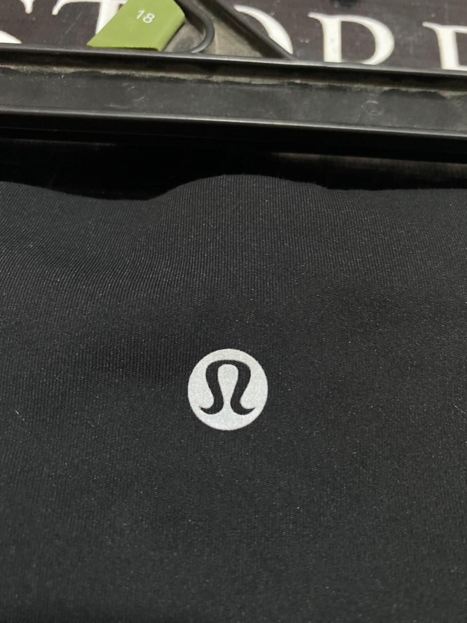 LULULEMON |S| WAIST 26| WOMEN'S HIGH-WAISTED BLACK CROPPED ATHLETIC LEGGINGS