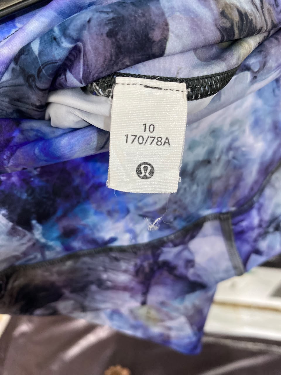 LULULEMON |M| WAIST 28| WOMEN'S HIGH-WAISTED ABSTRACT MARBLE PRINT BIKER SHORTS