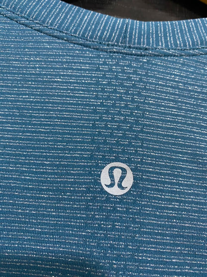 LULULEMON | M| BUST 17| WOMEN'S SWIFTLY TECH SHORT SLEEVE BLUE STRIPED WORKOUT SHIRT - ATHLETIC GYM TOP