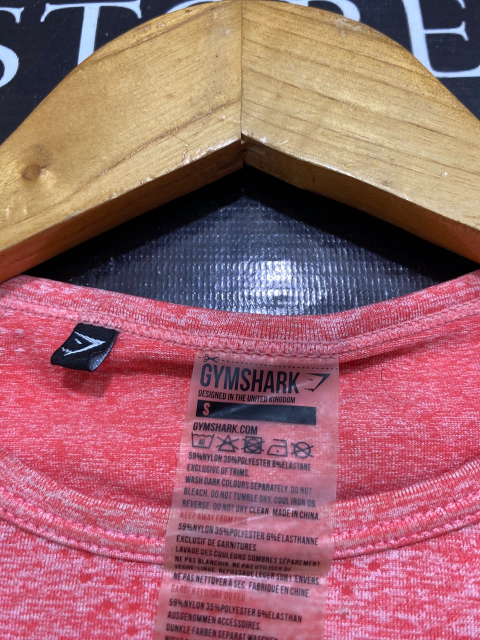 GYMSHARK |S| BUST 14| WOMEN'S CORAL PINK SEAMLESS LONG SLEEVE ATHLETIC WORKOUT TOP WITH THUMBHOLES