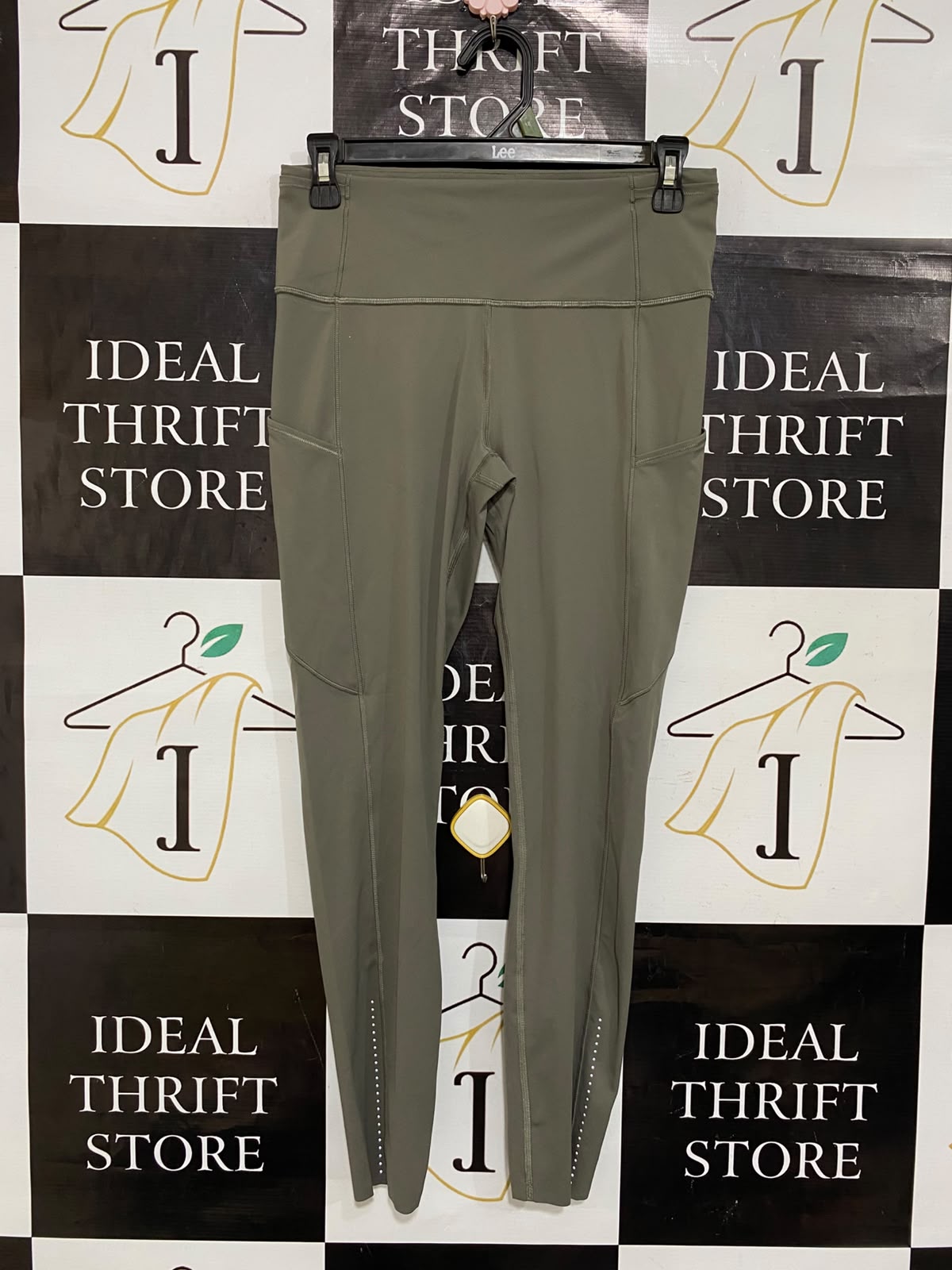 LULULEMON |S| WAIST 26| WOMEN'S OLIVE GREEN HIGH-WAISTED RUNNING LEGGINGS WITH SIDE POCKETS AND REFLECTIVE ACCENTS