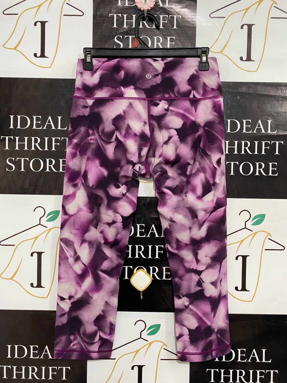 LULULEMON |S| WAIST 26| WOMEN'S PURPLE FLORAL PRINT HIGH-WAISTED CAPRI ATHLETIC LEGGINGS