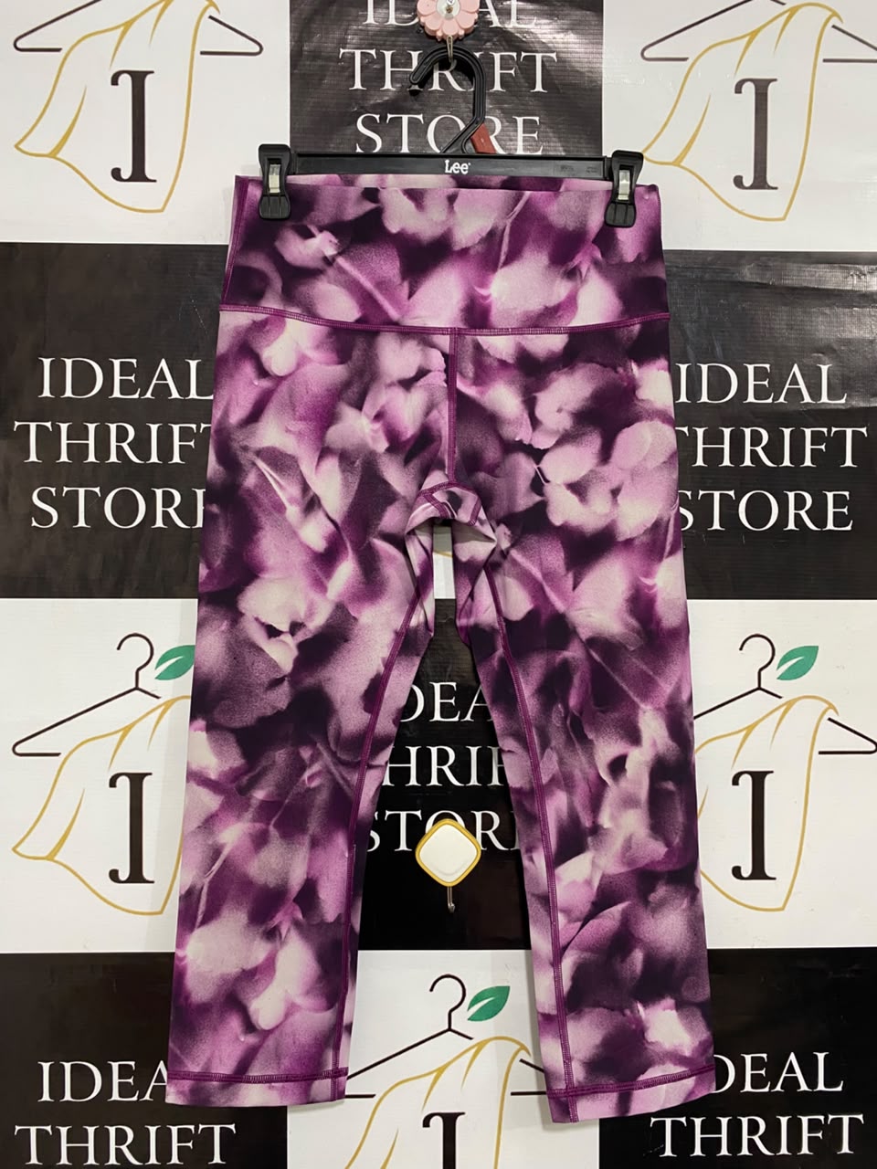 LULULEMON |S| WAIST 26| WOMEN'S PURPLE FLORAL PRINT HIGH-WAISTED CAPRI ATHLETIC LEGGINGS