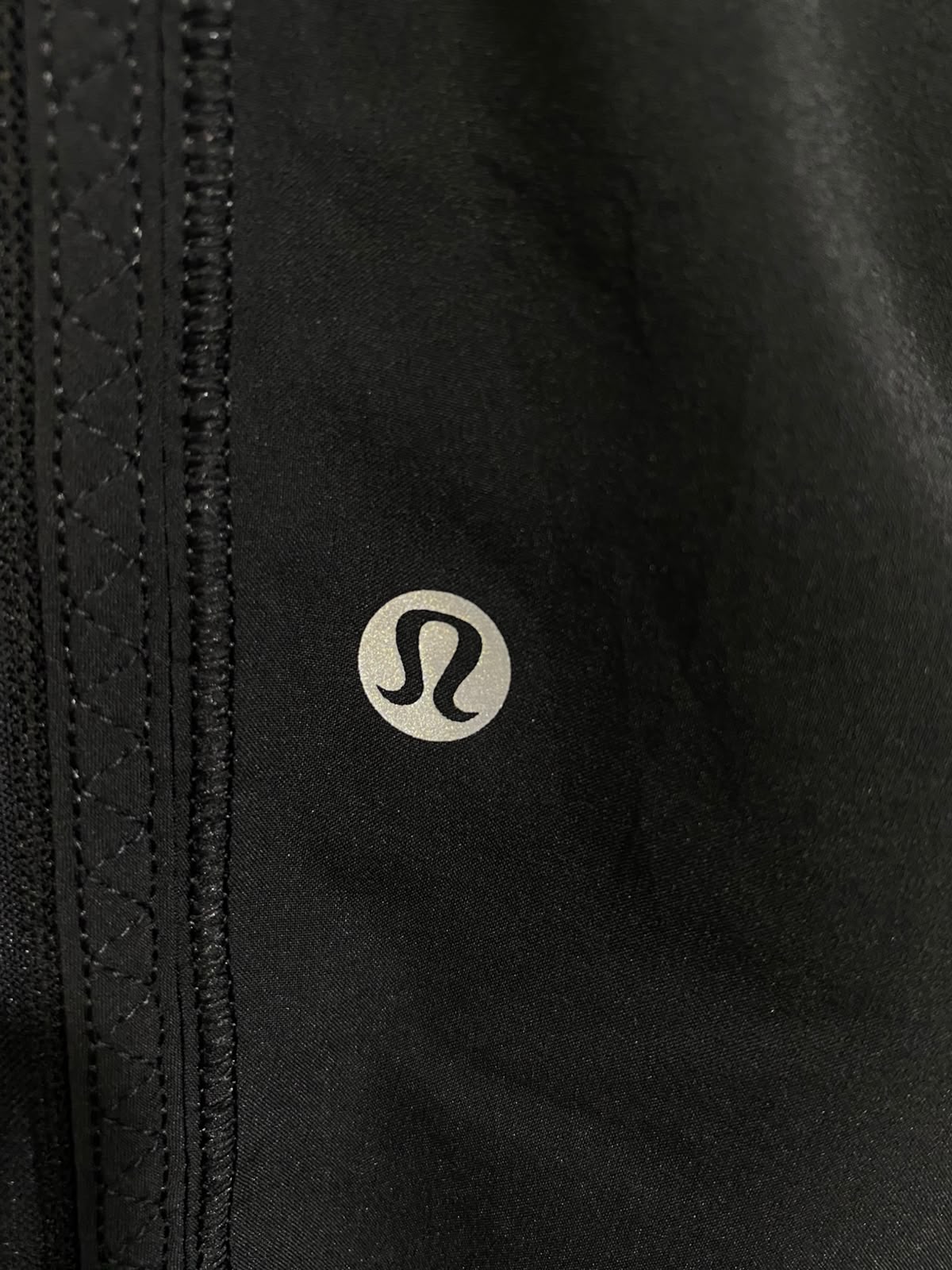 LULULEMON |S| WAIST 26| BLACK LIGHTWEIGHT ZIPPER-POCKET ATHLETIC TRACK PANTS