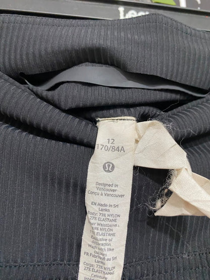 LULULEMON |L| WAIST 32| WOMEN'S BLACK HIGH-WAISTED RIBBED MID-THIGH BIKER SHORTS