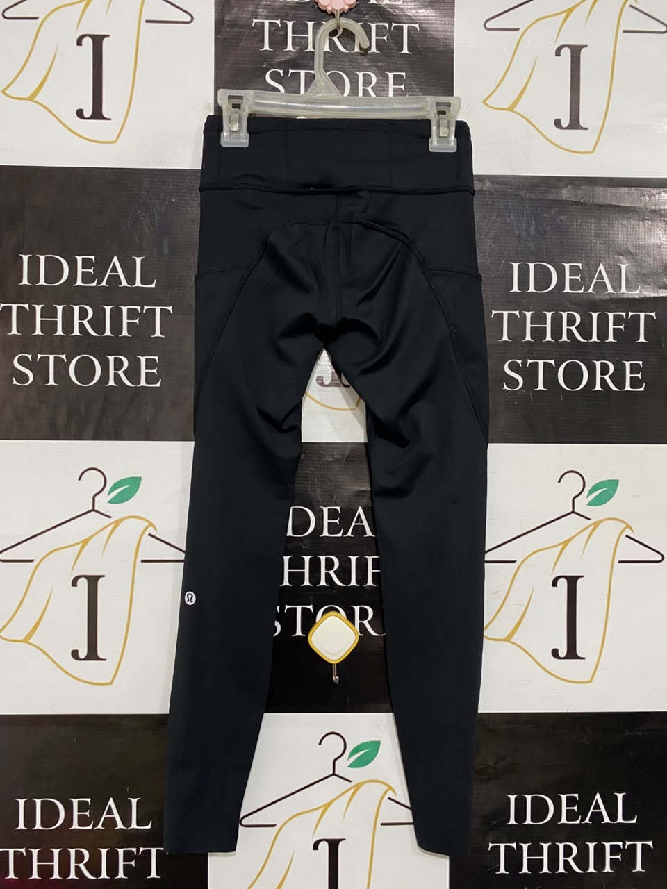 LULULEMON |XS| WAIST 22| WOMEN'S BLACK HIGH-WAISTED RUNNING LEGGINGS WITH SIDE POCKETS & REFLECTIVE DETAILS
