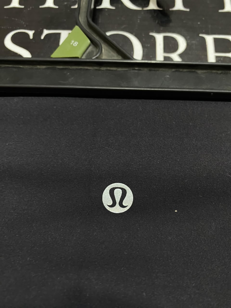 LULULEMON |XS| WAIST 24| WOMEN'S BLACK HIGH-WAISTED ATHLETIC CROPPED LEGGINGS