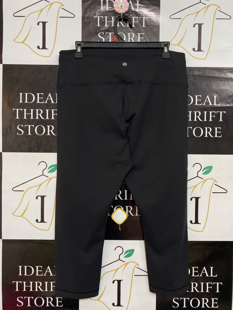 LULULEMON |XL| WAIST 32| WOMEN'S BLACK HIGH-WAISTED ATHLETIC CROPPED LEGGINGS