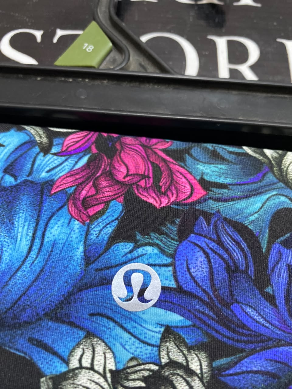 LULULEMON |S| WAIST 26| WOMEN'S VIBRANT FLORAL PRINT HIGH-WAISTED ATHLETIC LEGGINGS