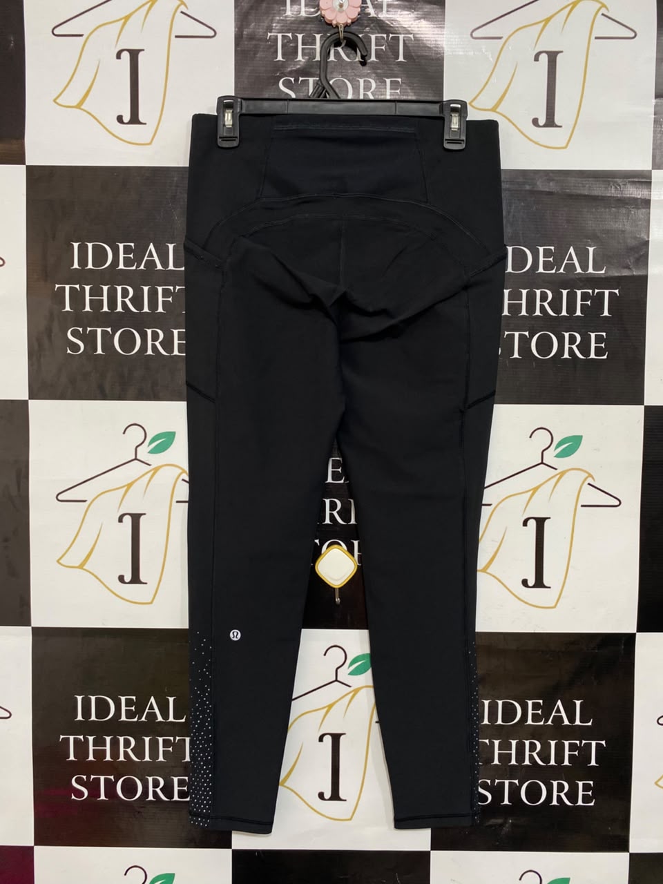LULULEMON |M| WAIST 28| WOMEN'S BLACK HIGH-WAISTED ATHLETIC CROPPED LEGGINGS WITH SIDE POCKETS & PERFORATED DOTTED ANKLE PANELS
