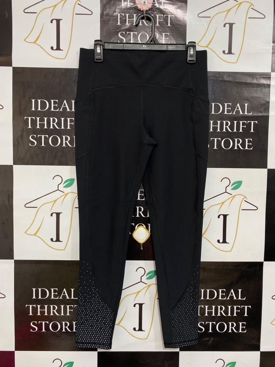 LULULEMON |M| WAIST 28| WOMEN'S BLACK HIGH-WAISTED ATHLETIC CROPPED LEGGINGS WITH SIDE POCKETS & PERFORATED DOTTED ANKLE PANELS