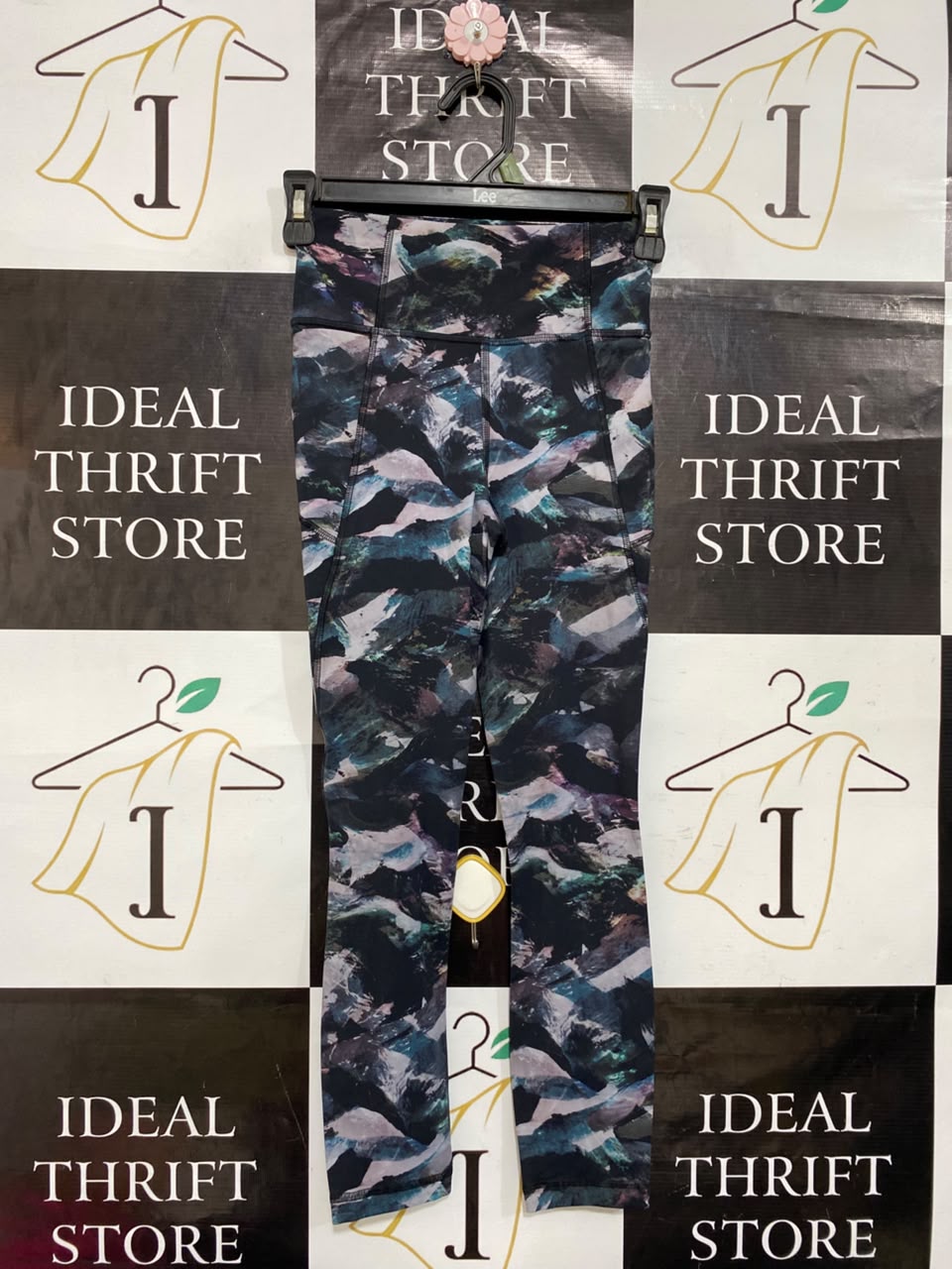 LULULEMON |XXS| WAIST 22| WOMEN'S MULTICOLOR ABSTRACT CAMO PRINT HIGH-WAISTED ATHLETIC LEGGINGS WITH SIDE POCKETS
