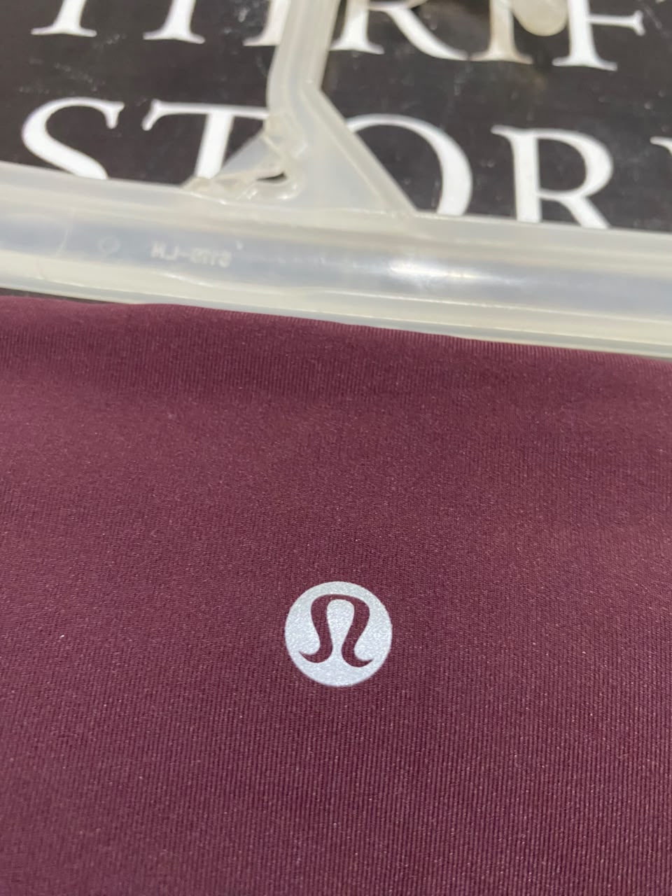 LULULEMON |XS| WAIST 21| MAROON BURGUNDY HIGH-WAISTED ATHLETIC LEGGINGS WITH SIDE POCKETS