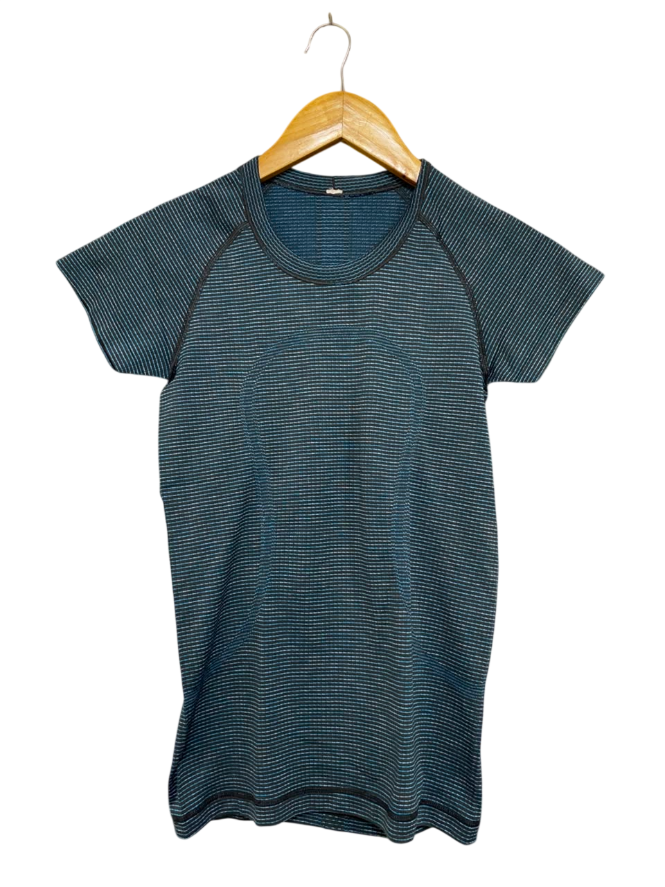 LULULEMON |S| BUST 14| TEAL BLACK STRIPED SEAMLESS ATHLETIC SHORT SLEEVE T-SHIRT