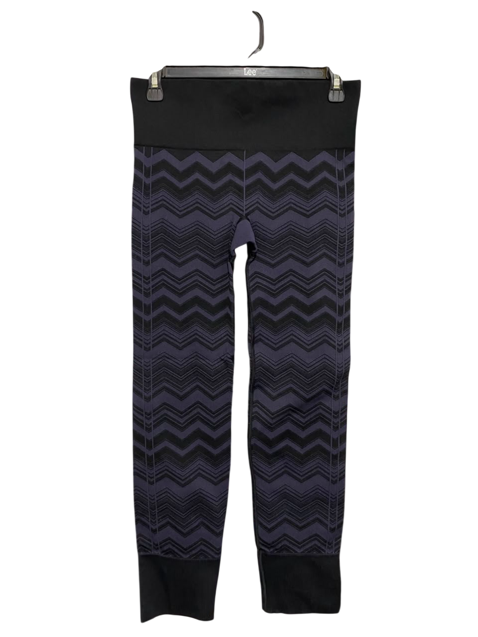 LULULEMON |M| WAIST 27| WOMEN'S BLACK AND CHARCOAL GREY CHEVRON ZIG-ZAG SEAMLESS ATHLETIC LEGGINGS ACTIVEWEAR