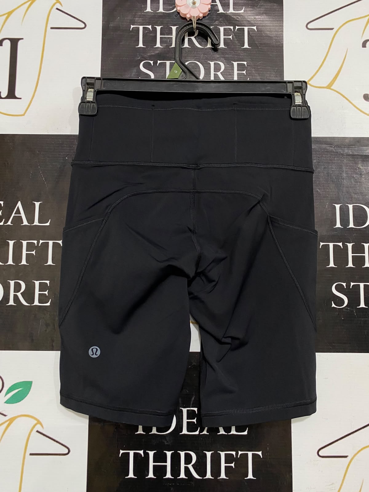 LULULEMON |XS| WAIST 24| WOMEN'S CLASSIC BLACK ATHLETIC BIKER SHORTS WITH SIDE POCKETS ACTIVEWEAR