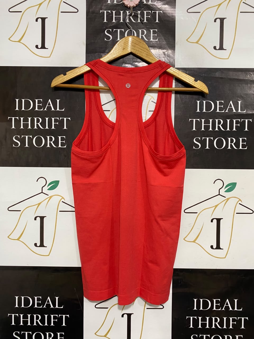 LULULEMON |S| BUST 15| WOMEN'S VIBRANT RED SEAMLESS ATHLETIC TANK TOP RACERBACK ACTIVEWEAR