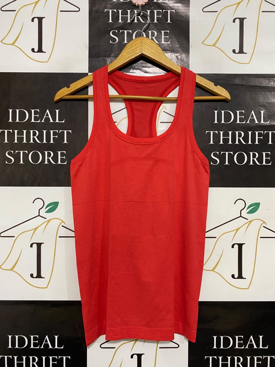 LULULEMON |S| BUST 15| WOMEN'S VIBRANT RED SEAMLESS ATHLETIC TANK TOP RACERBACK ACTIVEWEAR