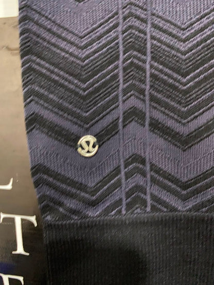 LULULEMON |M| WAIST 27| WOMEN'S BLACK AND CHARCOAL GREY CHEVRON ZIG-ZAG SEAMLESS ATHLETIC LEGGINGS ACTIVEWEAR