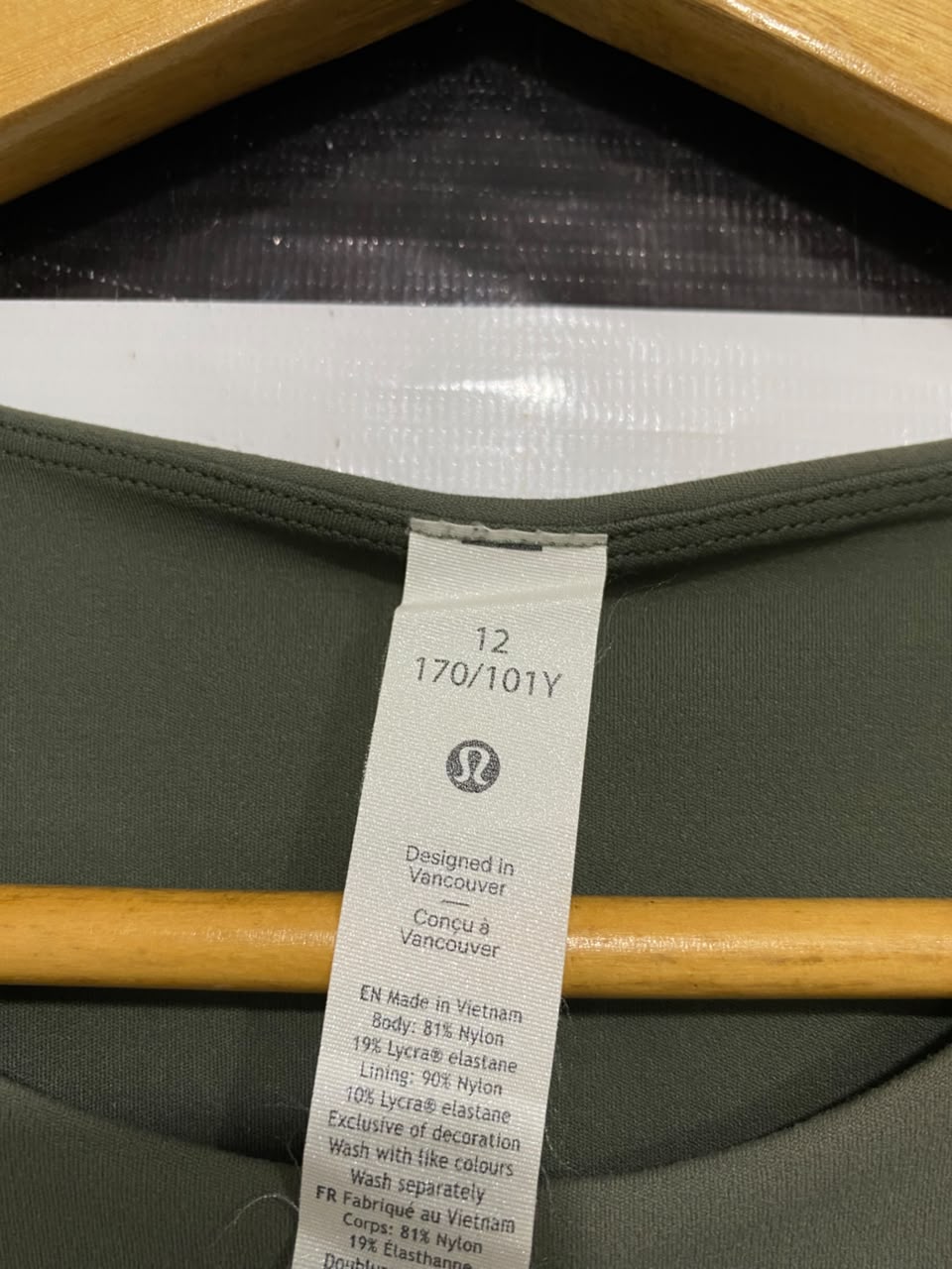 LULULEMON |M| BUST 18| WOMEN'S SAGE GREEN ASYMMETRICAL CUTOUT LONG-SLEEVE CROP TOP ACTIVEWEAR