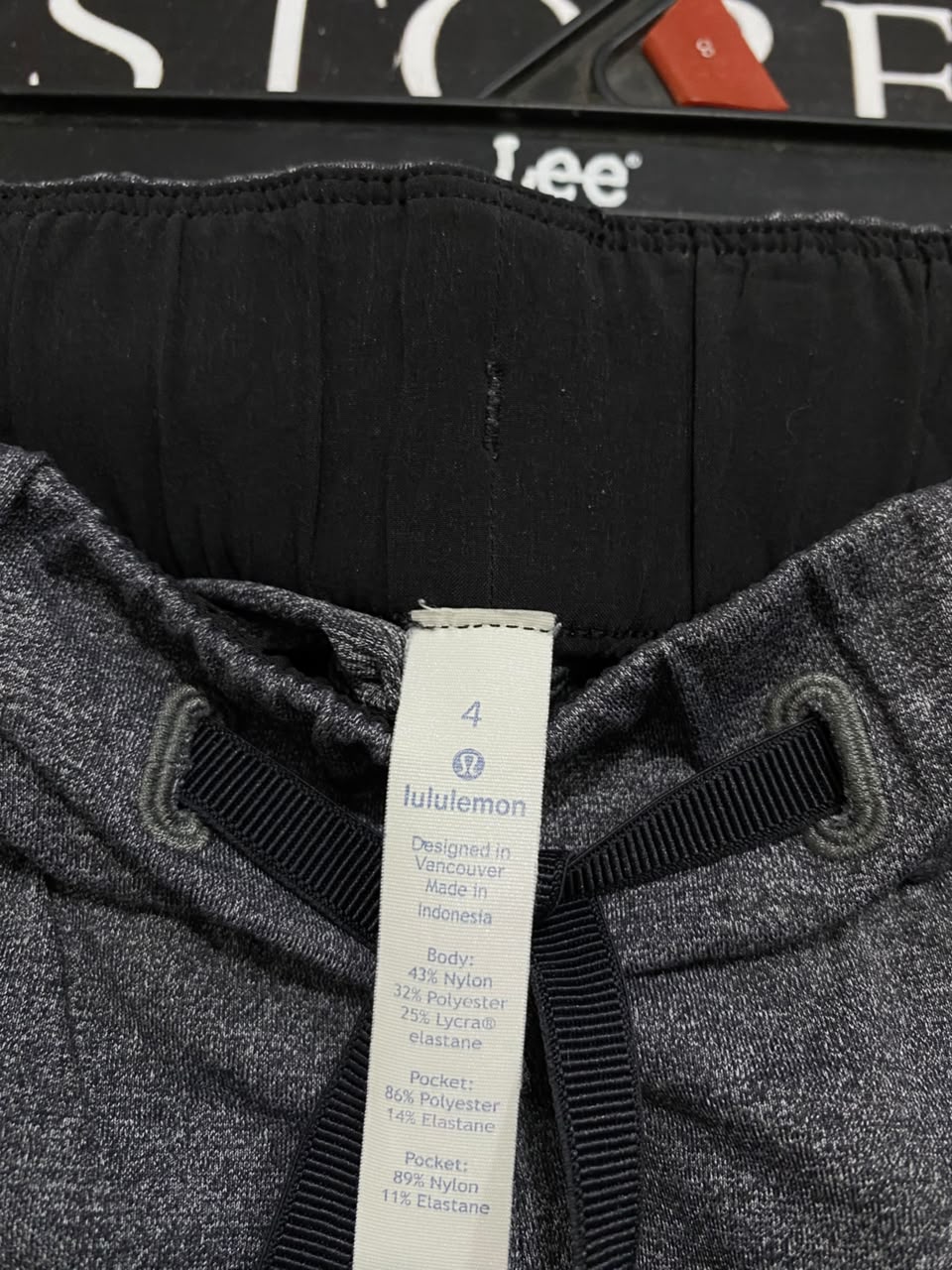 LULULEMON |M| WAIST 28| WOMEN'S CHARCOAL GREY HEATHERED STRAIGHT-LEG DRAWSTRING ATHLETIC PANTS ACTIVEWEAR