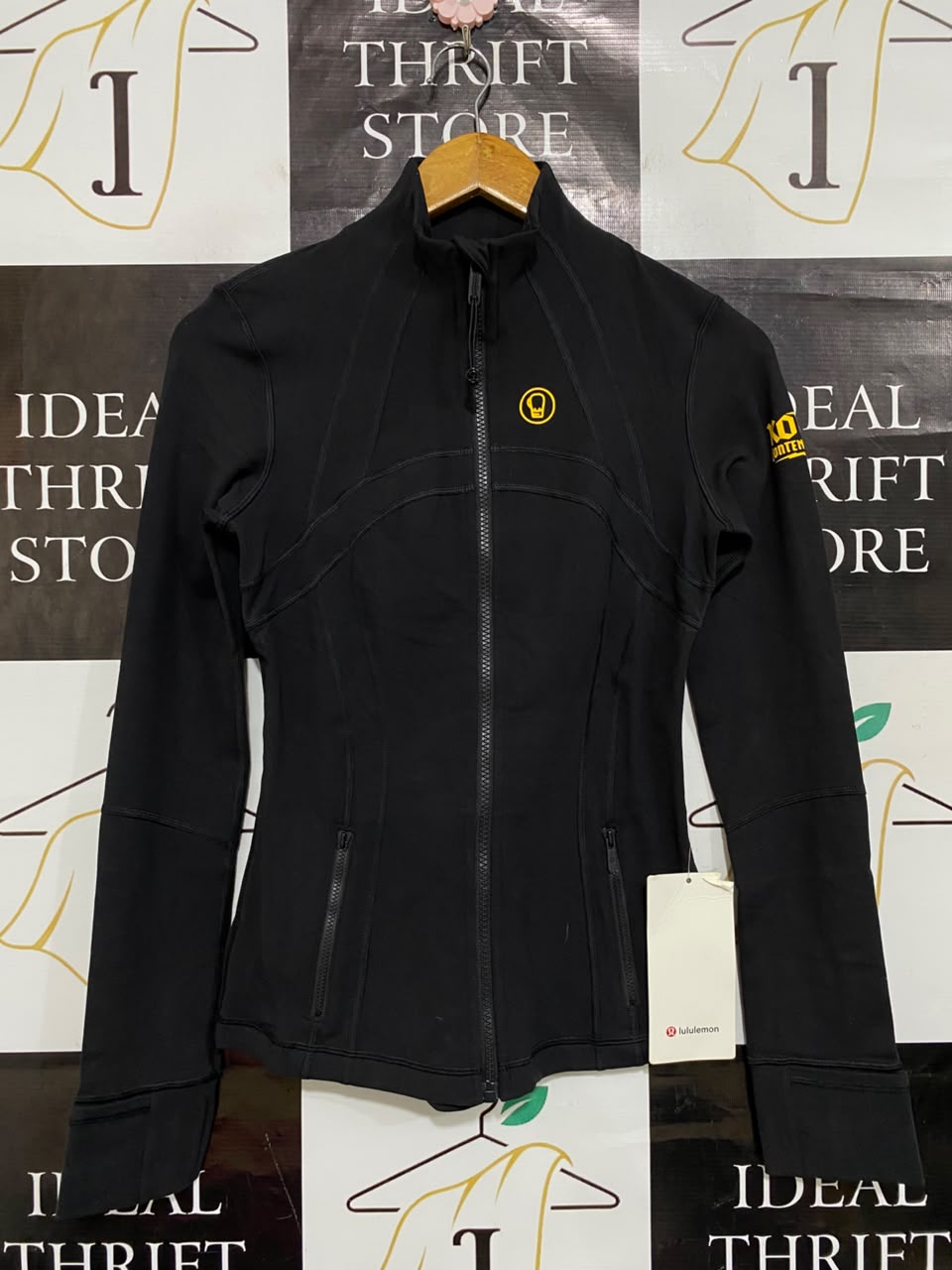 LULULEMON |S| BUST 15| BLACK DEFINE JACKET SPECIAL EDITION YELLOW ACCENTS THUMBHOLES