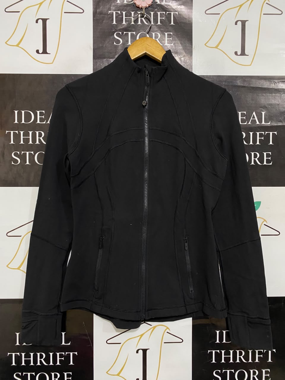 LULULEMON |S| BUST 17| CLASSIC BLACK DEFINE JACKET FULL-ZIP ATHLETIC TRACK JACKET WITH THUMBHOLES