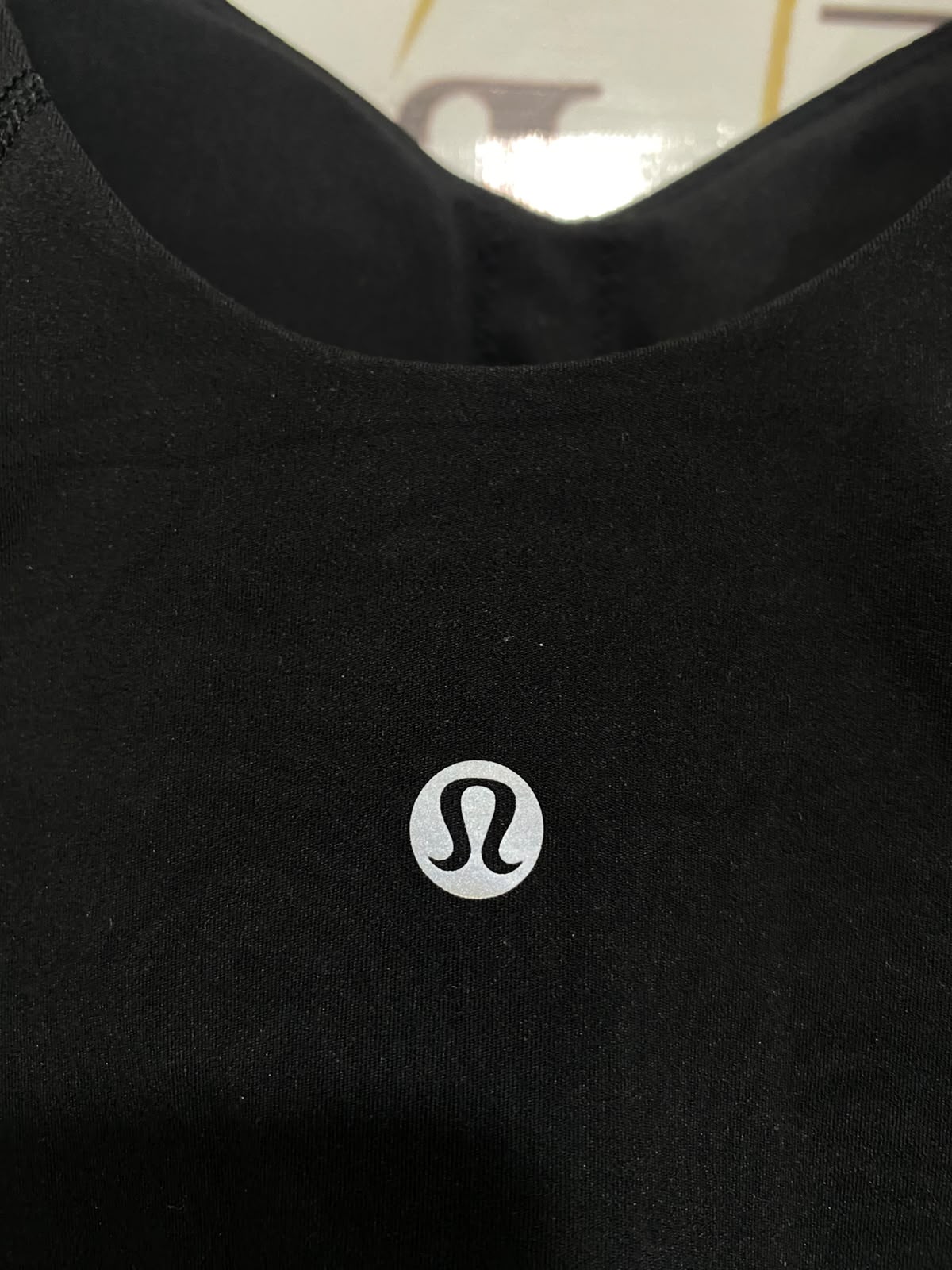 LULULEMON |S| BUST 14| BLACK CROP TOP TANK TOP V-NECK ATHLETIC WORKOUT ACTIVEWEAR