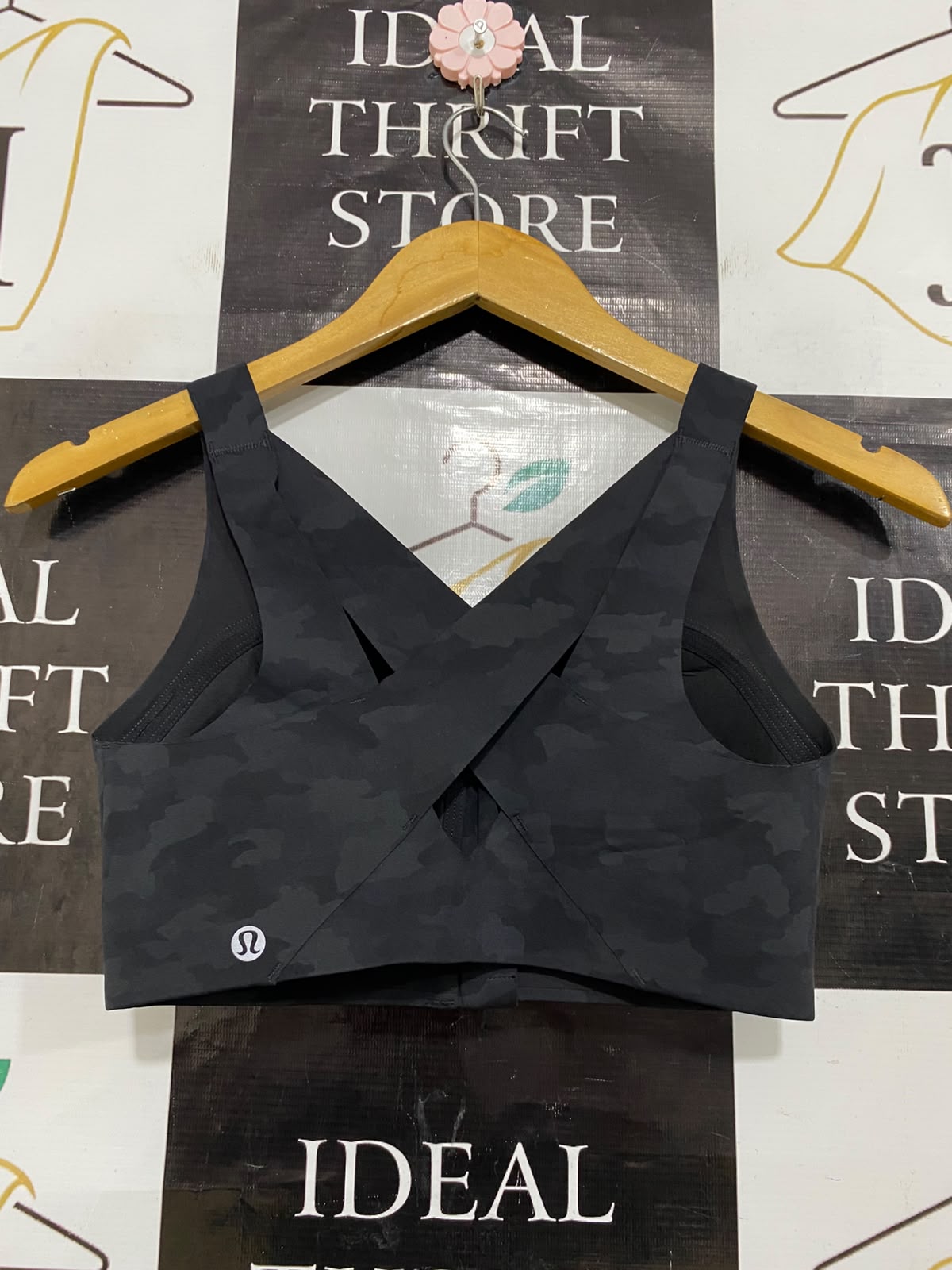 LULULEMON |XS| BUST 13| BLACK CAMO FRONT ZIP SPORTS BRA CROP TOP ATHLETIC ACTIVEWEAR