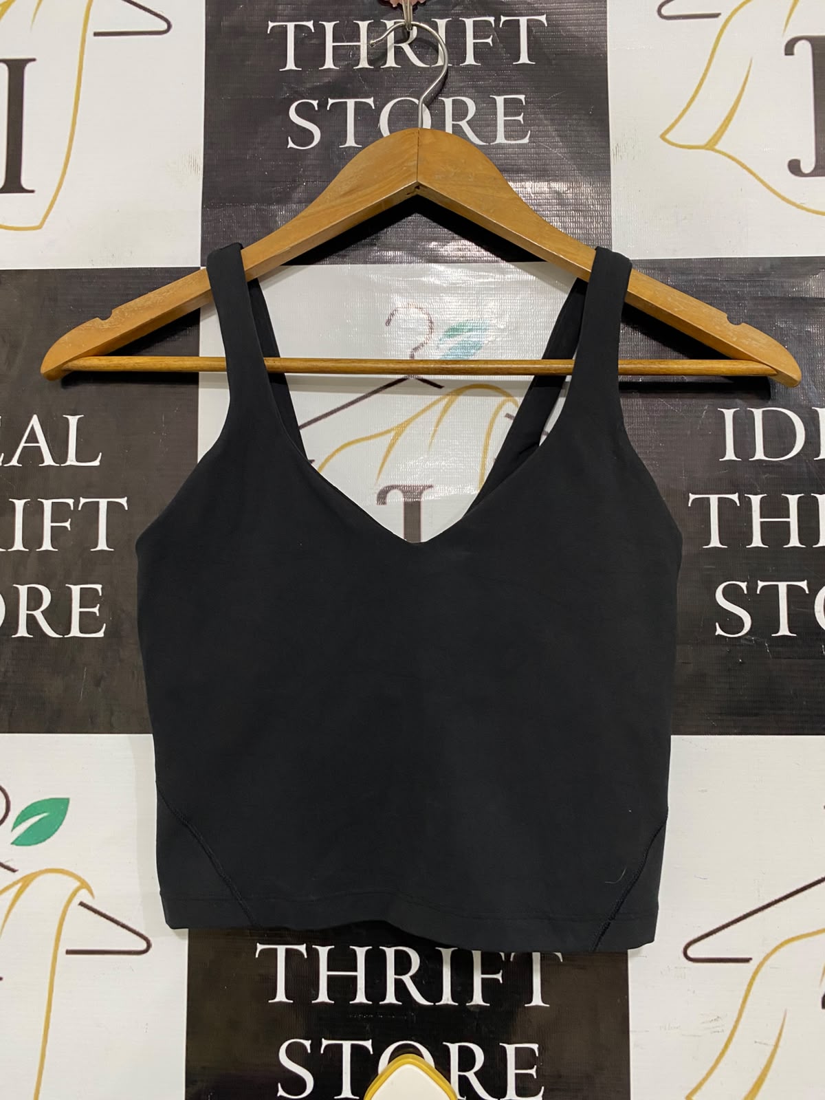 LULULEMON |XS| BUST 12| BLACK V-NECK CROP TOP TANK TOP ATHLETIC WORKOUT ACTIVEWEAR