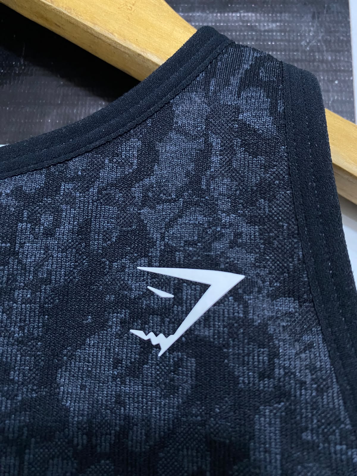 GYMSHARK |XS| BUST 12| BLACK ANIMAL PRINT HIGH-NECK SPORTS BRA CROP TOP ACTIVEWEAR